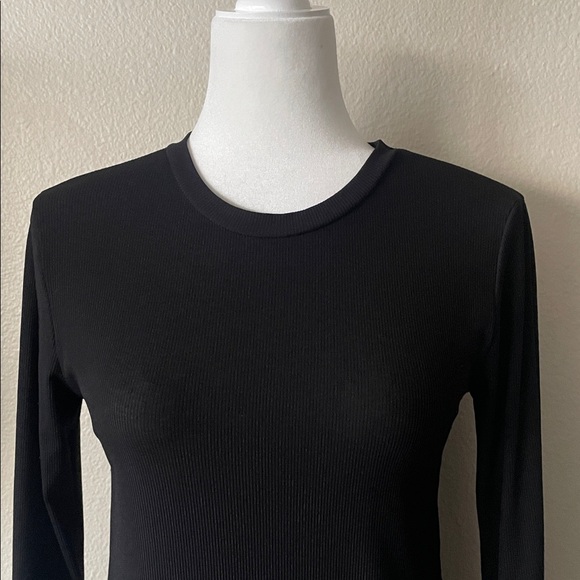 Zara Trafaluc Black Ribbed Long Sleeve Top with Pearl Button Cuffs - Picture 3 of 8